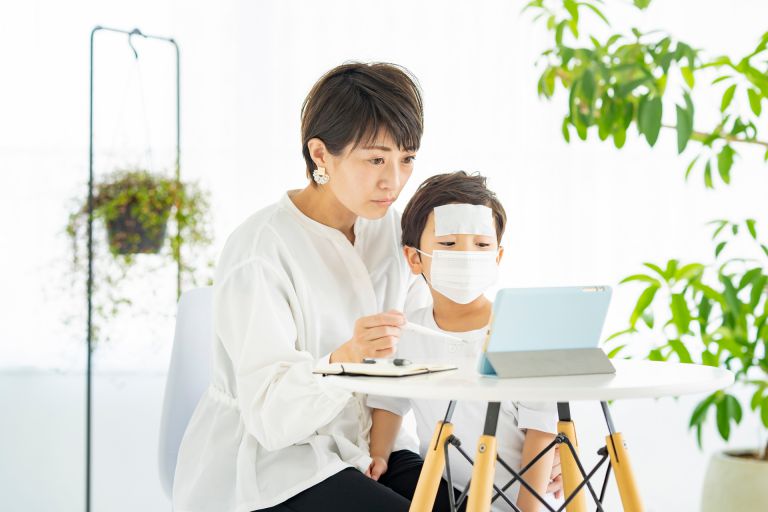 新宿の都市型ライフを支える多様で進化する内科医療体制の魅力